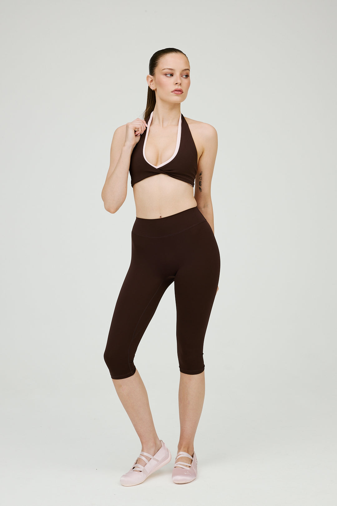 Chocolate Contour Capris
