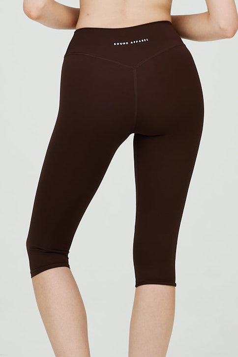 Chocolate Contour Capris