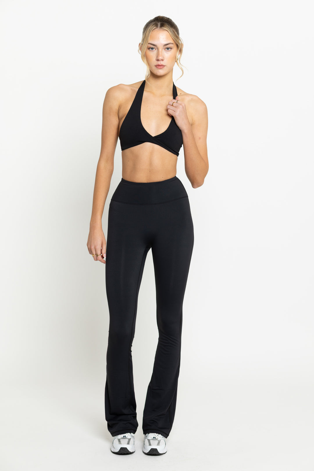 Black Ultra Long Boundless Flares